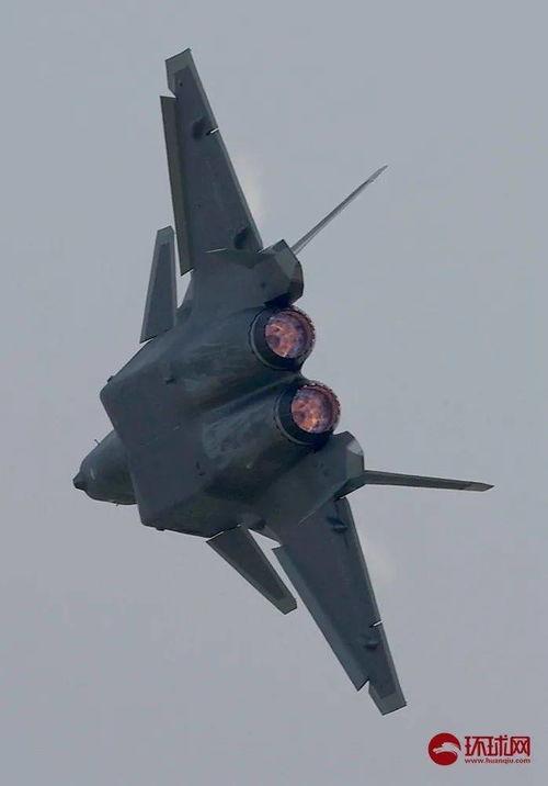 国产歼20飞行表演视频,国产战机的震撼飞行表演